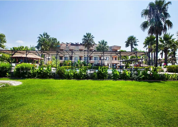 Panorama Plaza 3*